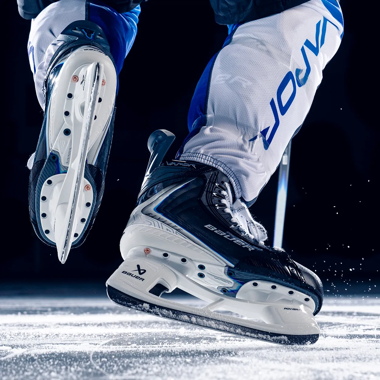 BAUER VAPOR FLYLITE SKATE INTERMEDIATE sold by Bauer product image thumbnail 3