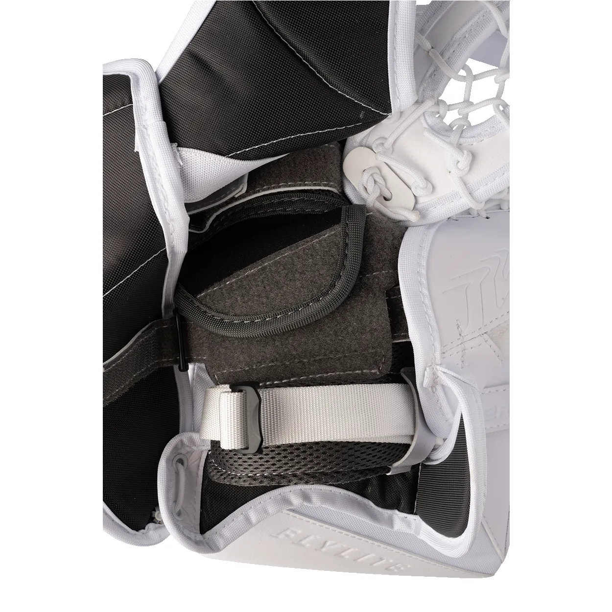 BAUER VAPOR FLYLITE CATCHER INTERMEDIATE sold by Bauer product image thumbnail 4