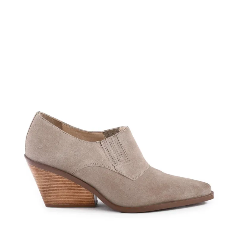 Seattle Boot sold by BC Footwear