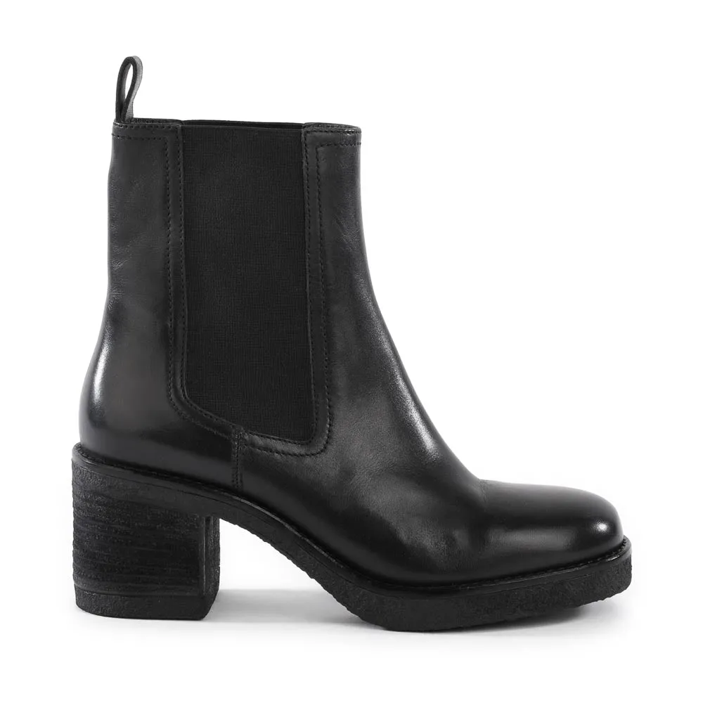 Hustle Boot sold by BC Footwear