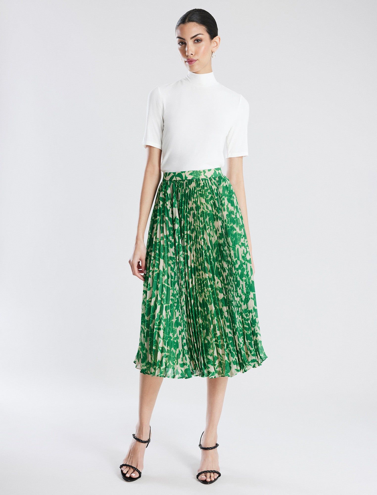 Mock Neck Short Sleeve Top sold by BCBGMaxAzria product image thumbnail 2