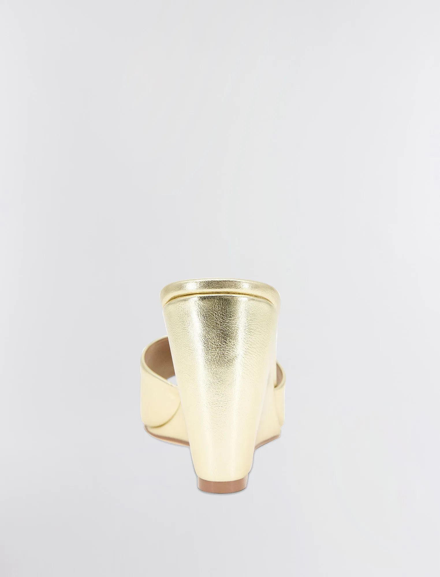 Giani Wedge Sandal sold by BCBGMaxAzria product image thumbnail 4