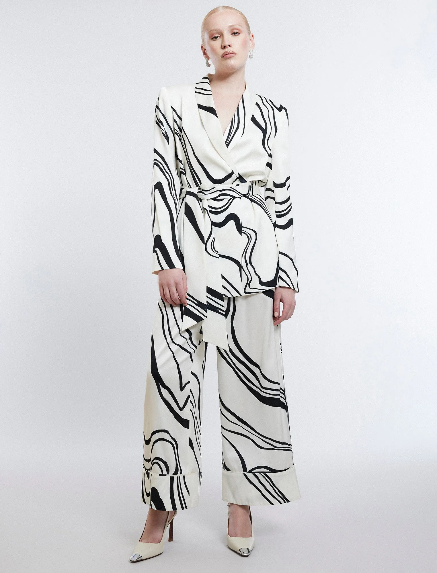 Salome Belted Blazer sold by BCBGMaxAzria product image thumbnail 3
