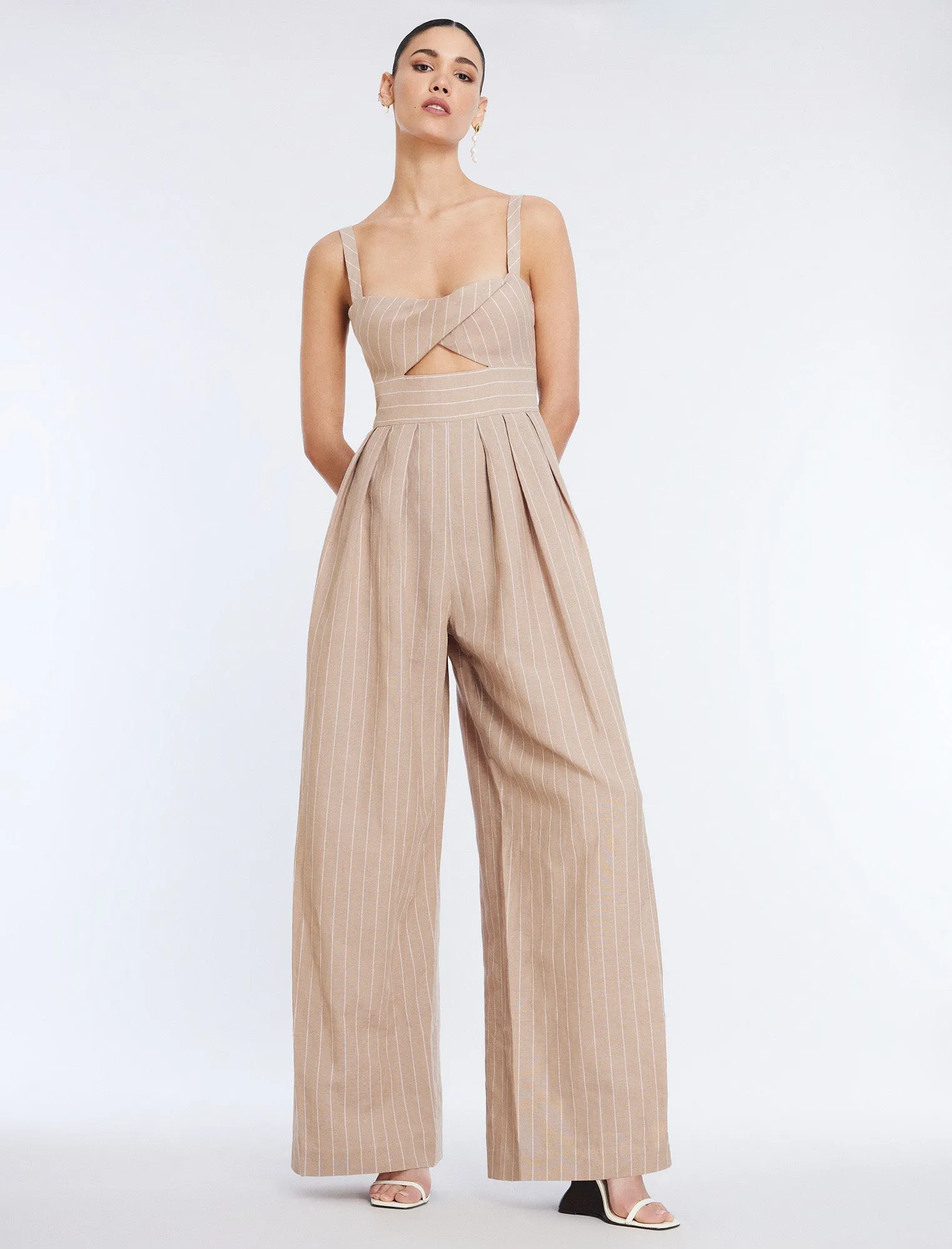 Hadie Linen Keyhole Jumpsuit sold by BCBGMaxAzria product image thumbnail 5