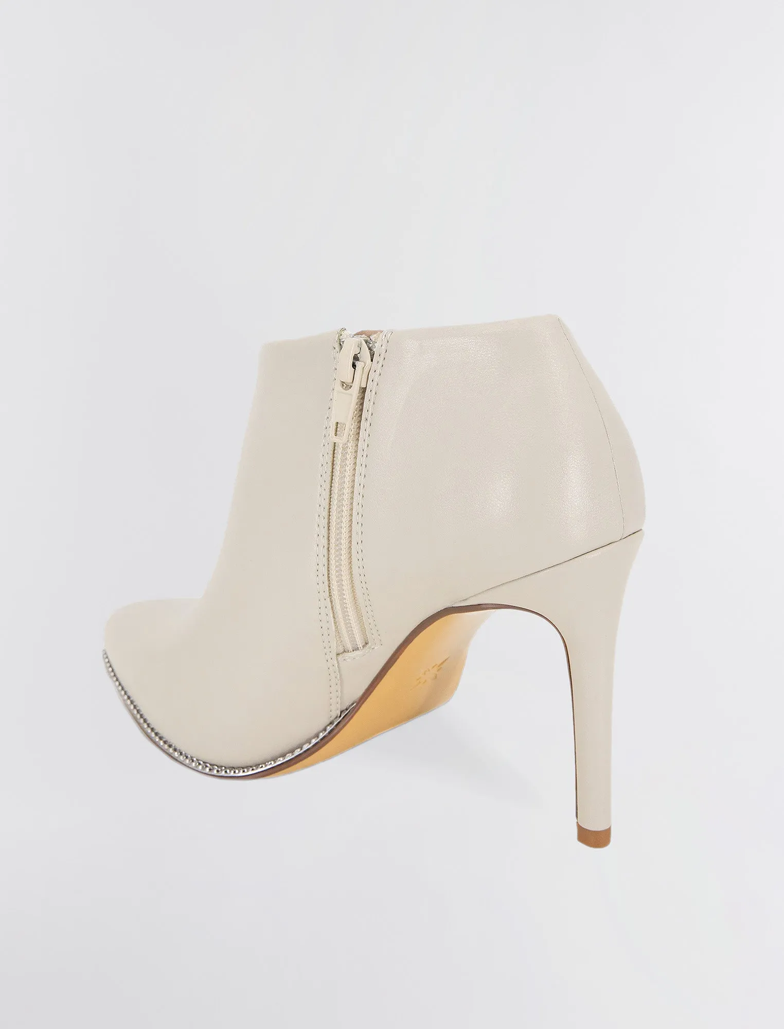 Hadix Shootie sold by BCBGMaxAzria product image thumbnail 5