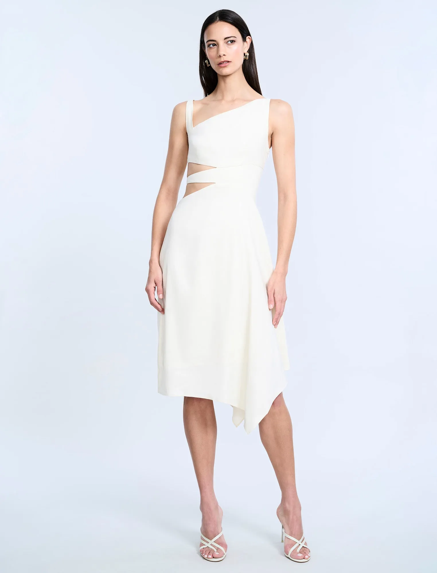 Cutout Linen Dress sold by BCBGMaxAzria product image thumbnail 4