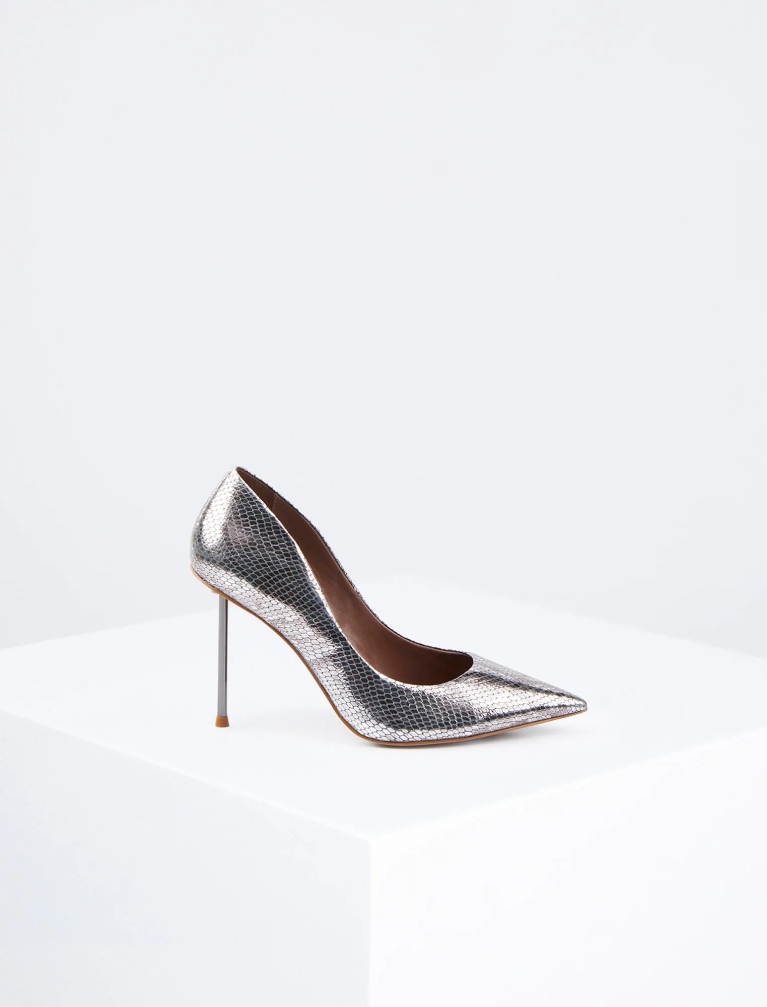 Marain Pump Heel sold by BCBGMaxAzria product image thumbnail 3