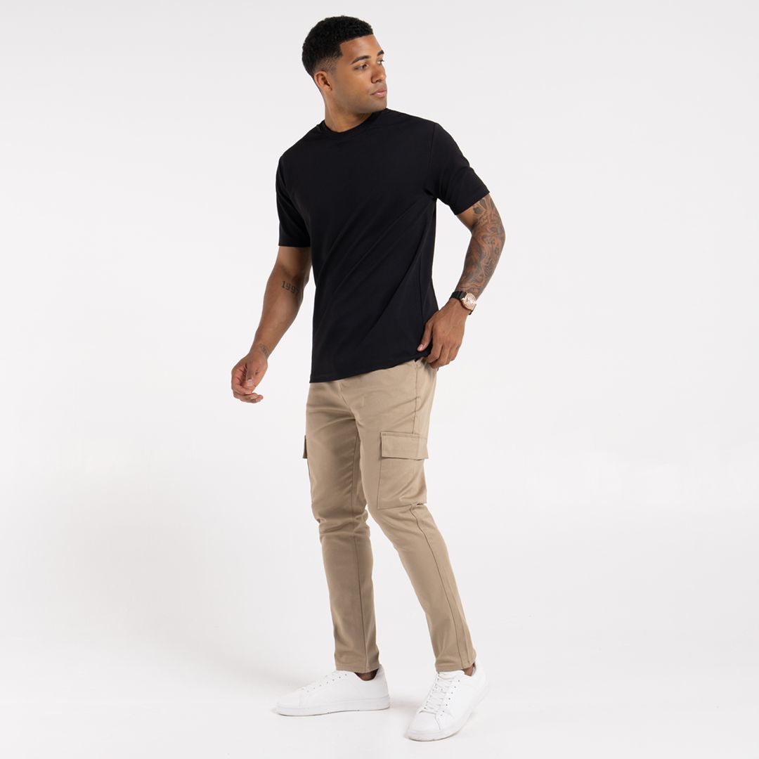 Leno T-Shirt - Black sold by be inspired product image thumbnail 2