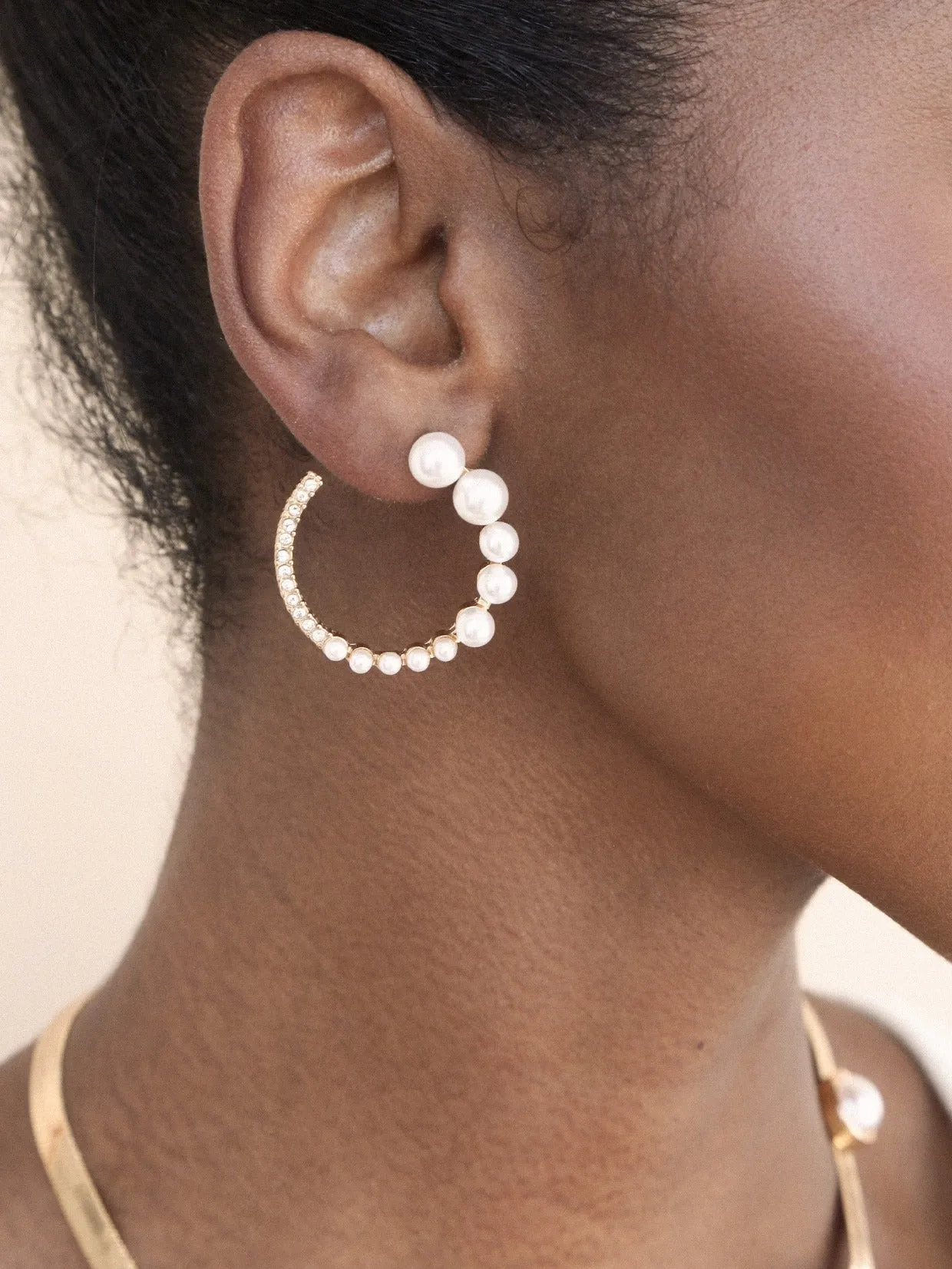 Chic Pearl And Crystal Open Circle Earrings by Ettika sold by Beach Bunny product image thumbnail 4