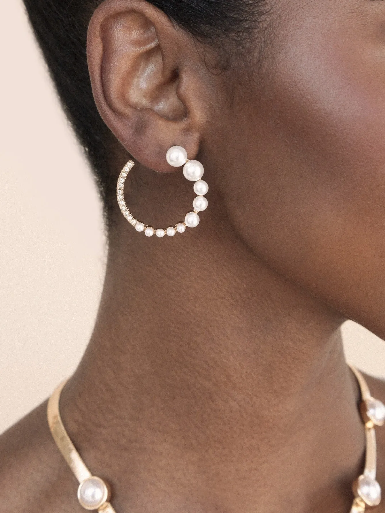 Chic Pearl And Crystal Open Circle Earrings by Ettika sold by Beach Bunny product image thumbnail 5