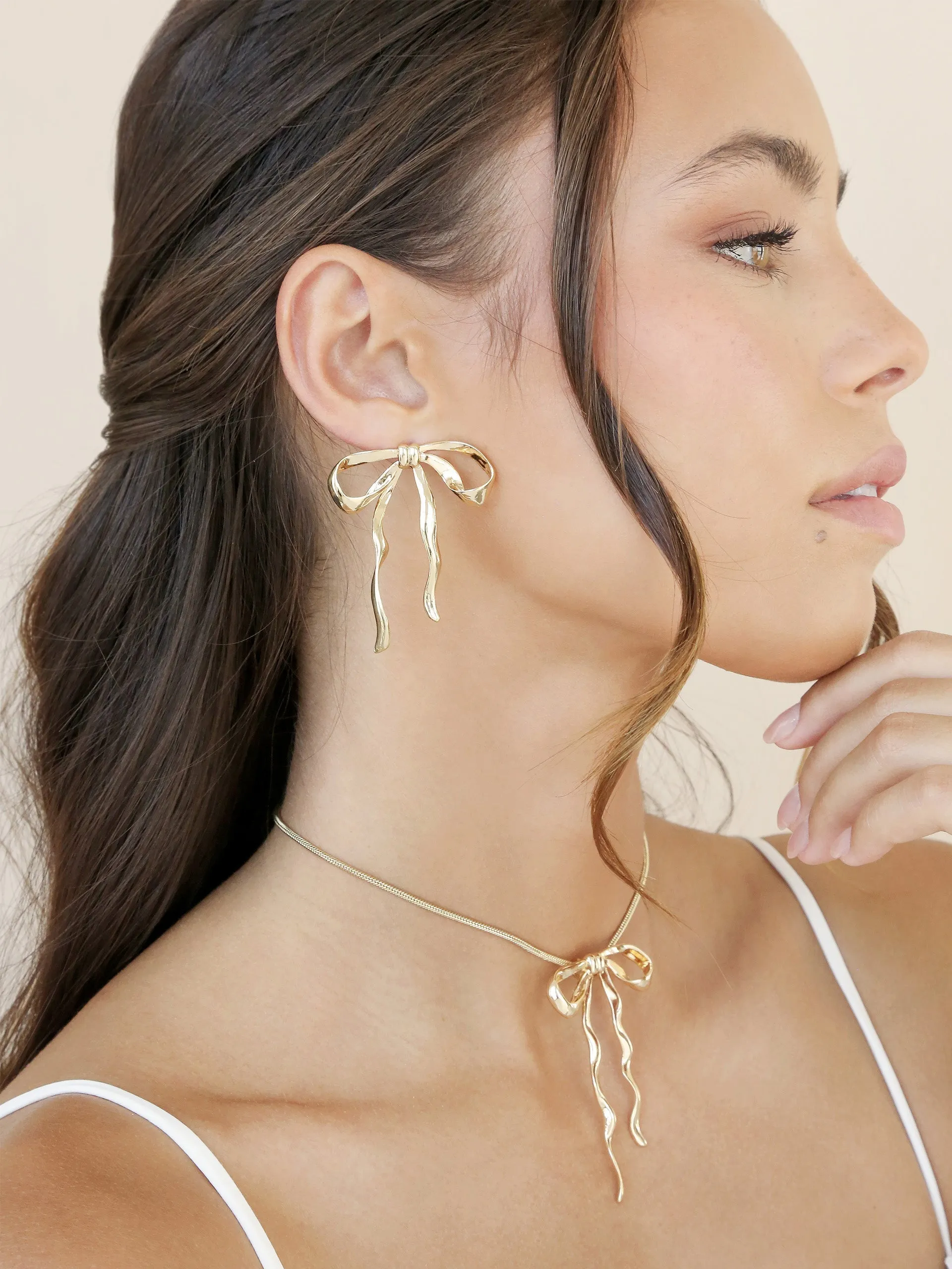 Bow Organica Pendant Necklace sold by Beach Bunny product image thumbnail 4