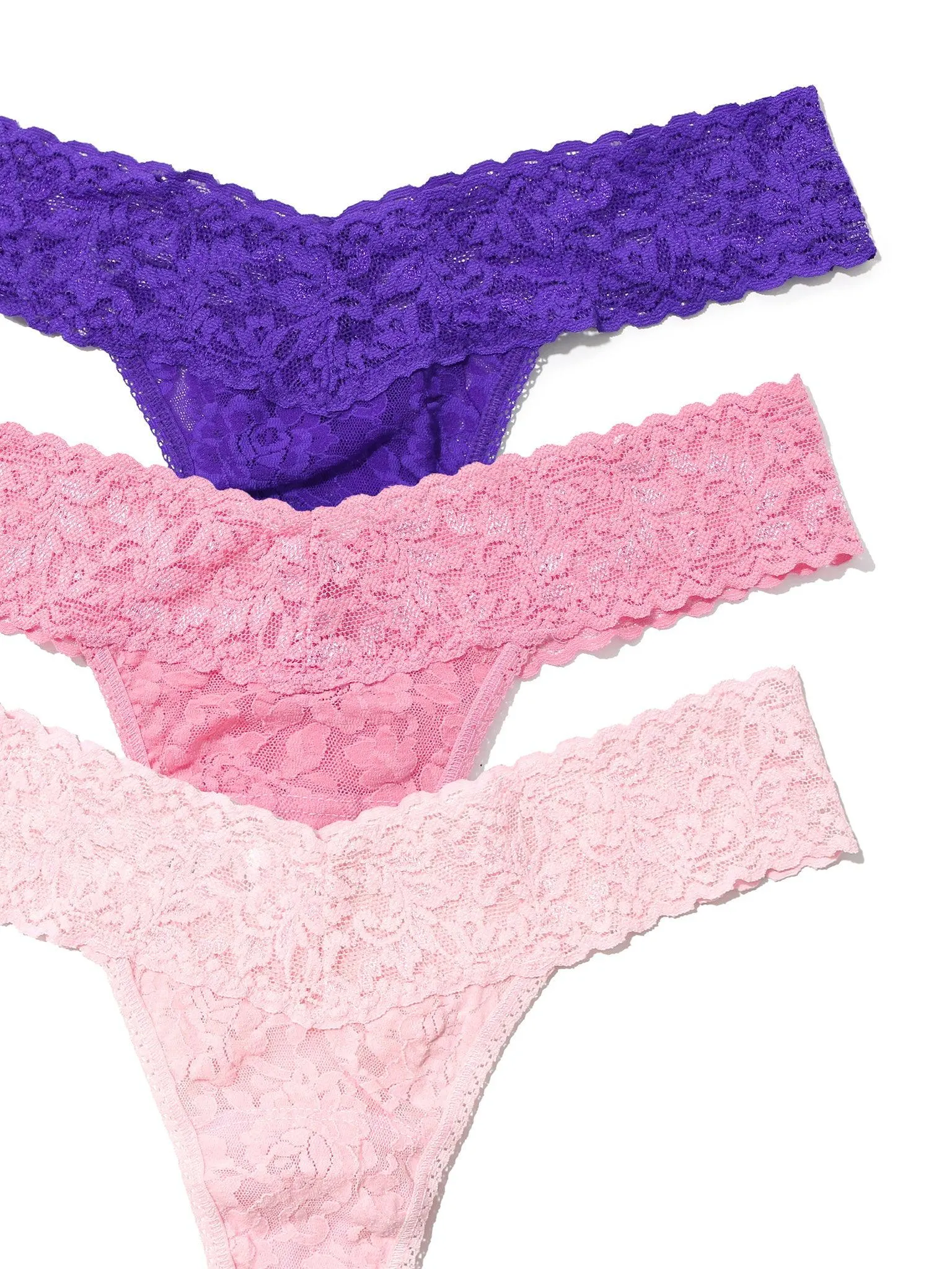 3 Pack Signature Lace® Low Rise Thongs In Printed Box Lipgloss sold by Beach Bunny product image thumbnail 2
