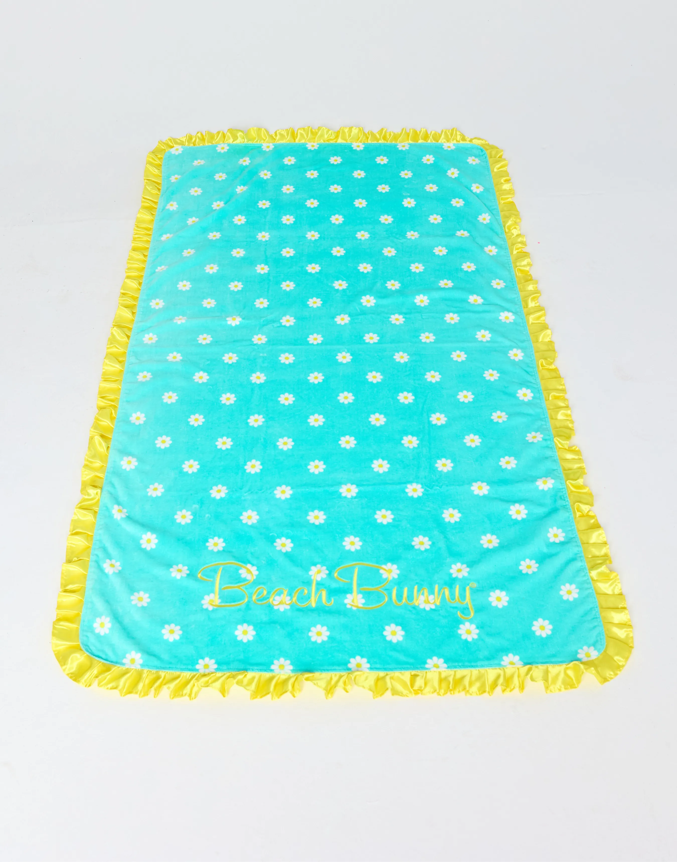 Daisy Dot Towel sold by Beach Bunny product image thumbnail 2