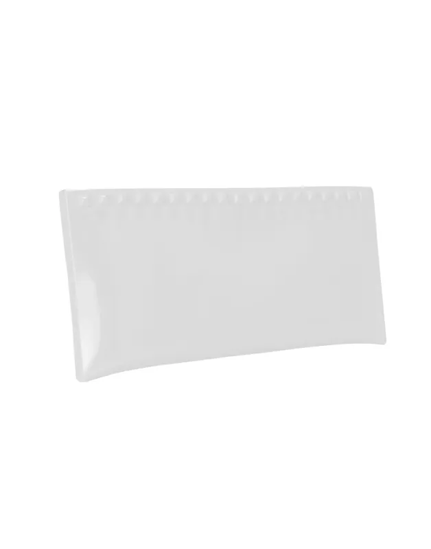 Julian Pochette - White made by Beach Bunny