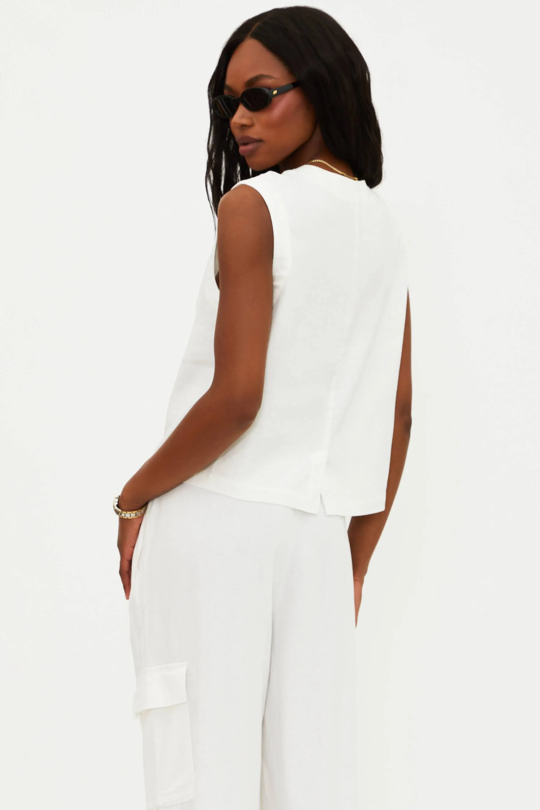 Darcy Vest White Linen sold by Beach Riot product image thumbnail 2