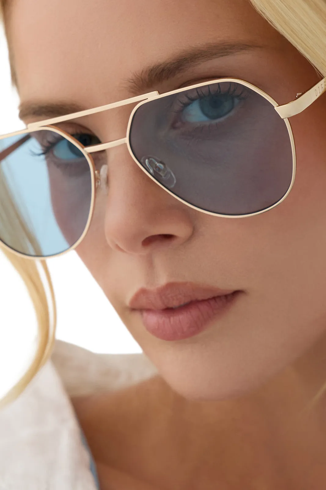 Beach Riot X DIFF Reserve Sunglasses Gold Blue Lense sold by Beach Riot product image thumbnail 5