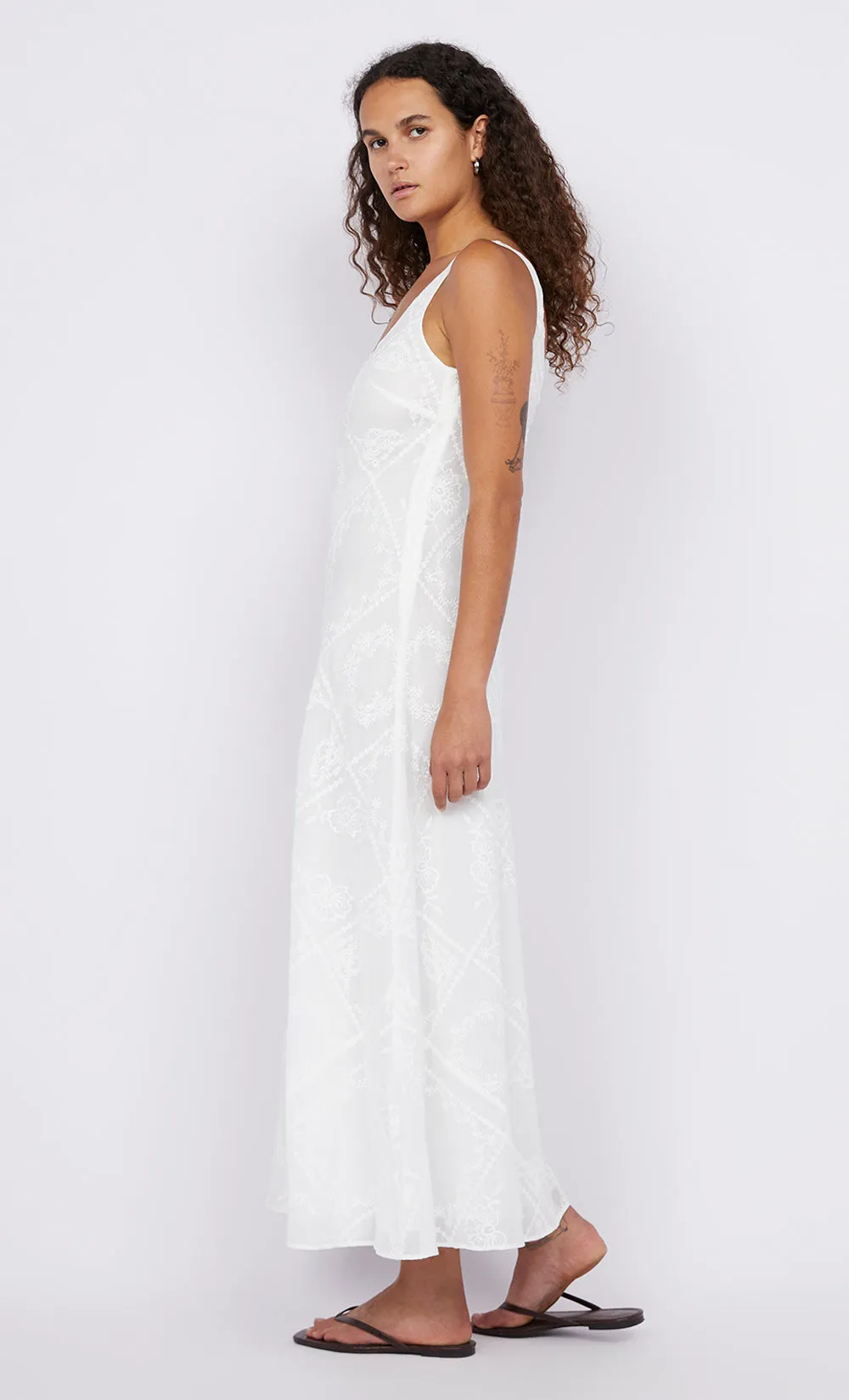 ZALEA SCOOP NECK DRESS - WHITE sold by bec + bridge product image thumbnail 4