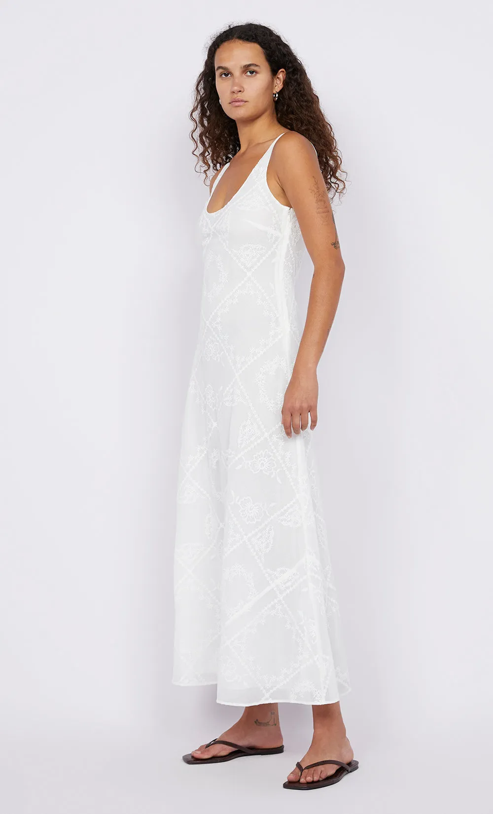ZALEA SCOOP NECK DRESS - WHITE sold by bec + bridge product image thumbnail 3