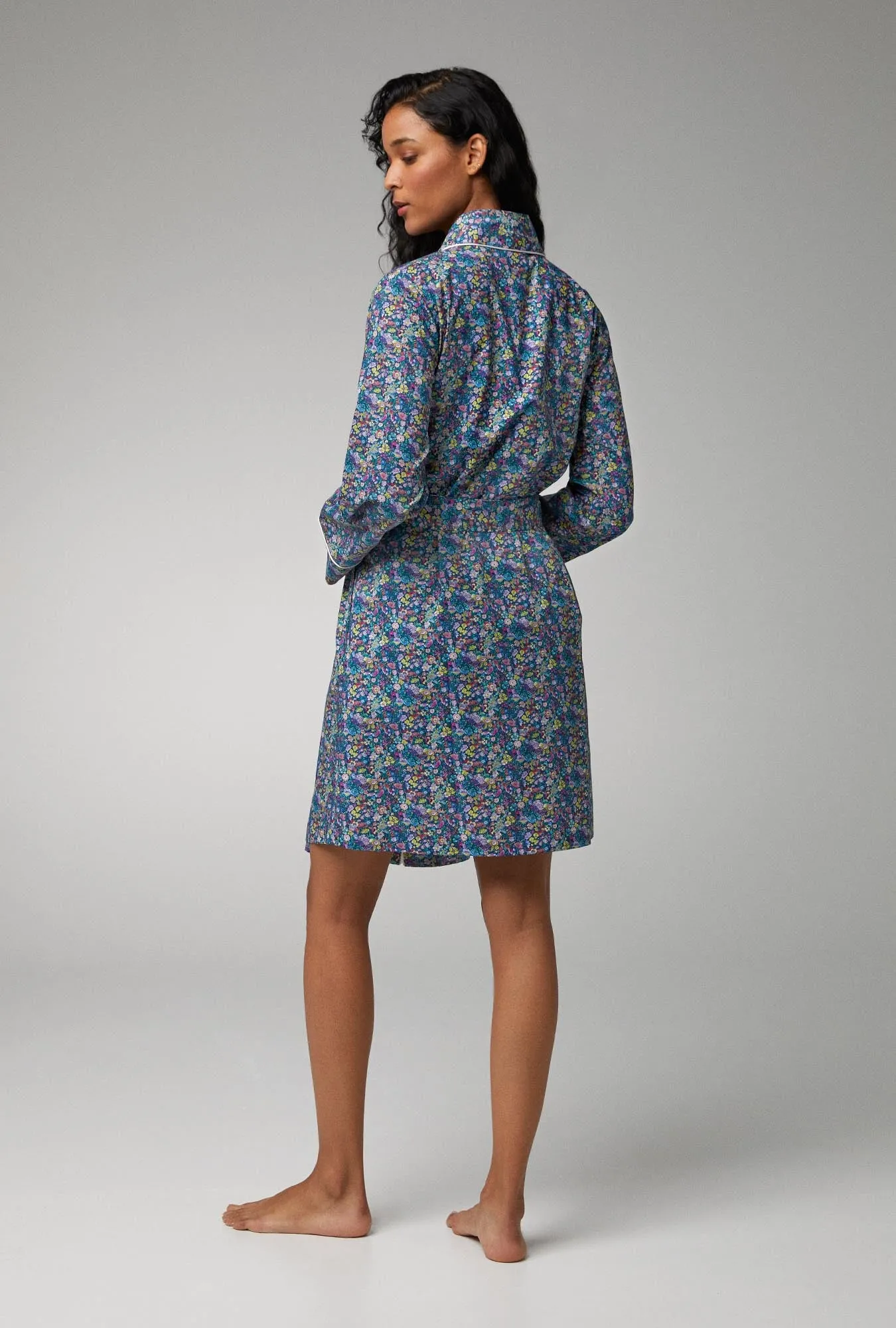 Classic Garden Shawl Collar Classic Woven Tana Lawn® Robe Made with Liberty Fabrics sold by BedHead product image thumbnail 4