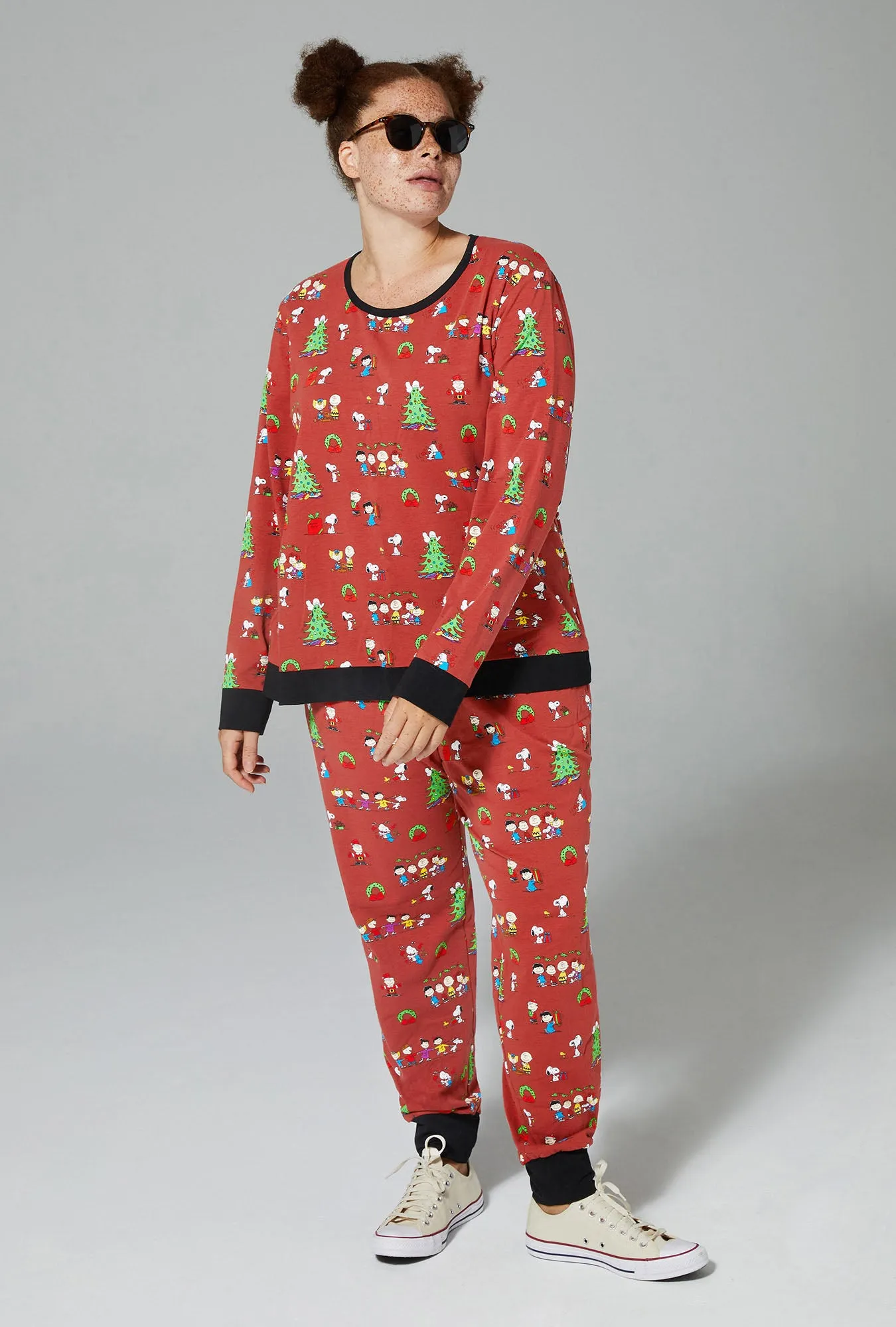 BedHead x Peanuts Holiday Party Long Sleeve Pullover Crew and Jogger Stretch Jersey PJ Set sold by BedHead product image thumbnail 4