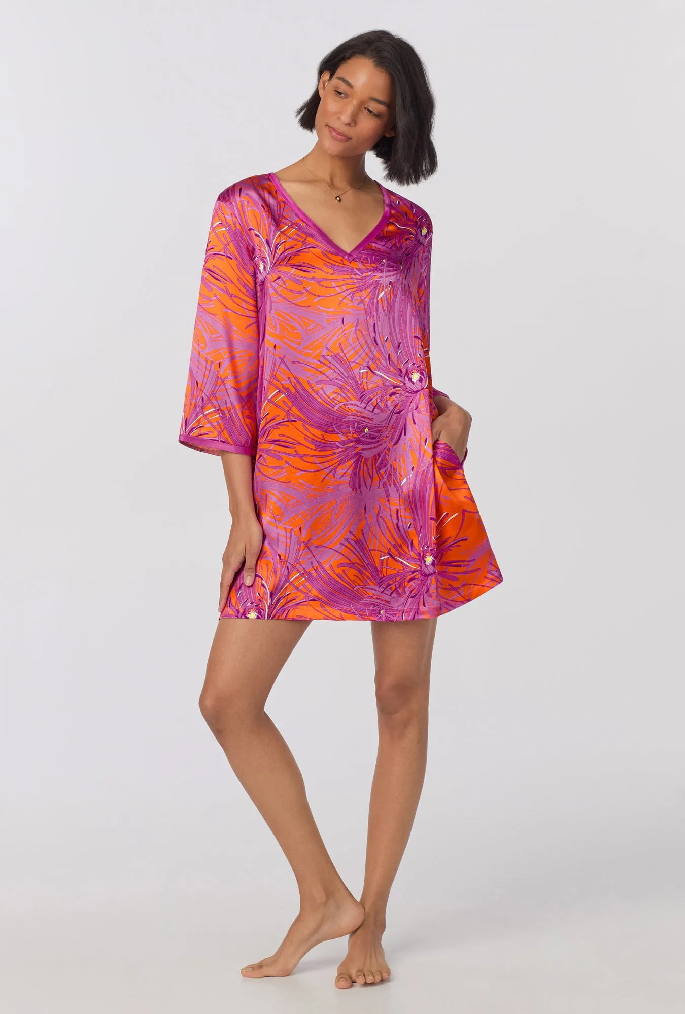 BedHead x Trina Turk Fuji Mums 3/4 Sleeve Classic Washable Silk Caftan sold by BedHead