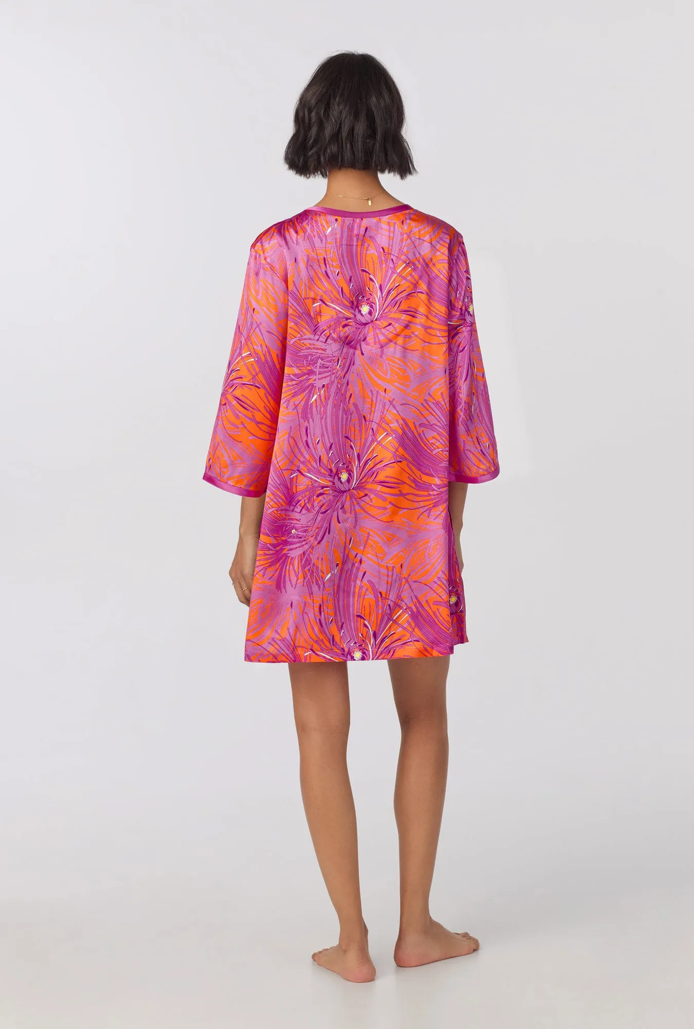 BedHead x Trina Turk Fuji Mums 3/4 Sleeve Classic Washable Silk Caftan sold by BedHead product image thumbnail 4