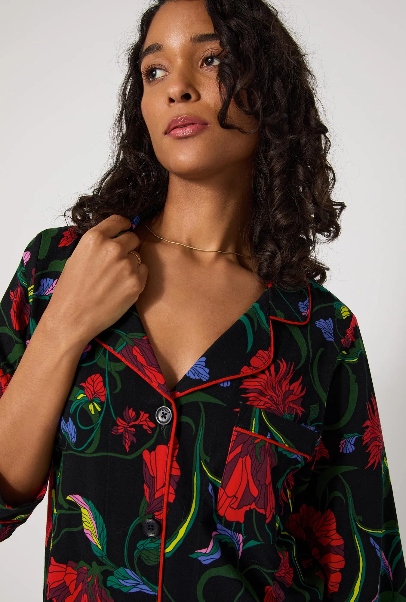 BedHead X Trina Turk Haute Floral Long Sleeve Classic Stretch Jersey Pj Set sold by BedHead product image thumbnail 4