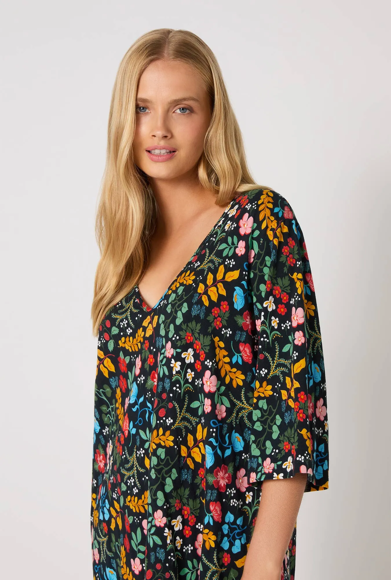 Winter Blooms Stretch Jersey Sleep Dress sold by BedHead product image thumbnail 2