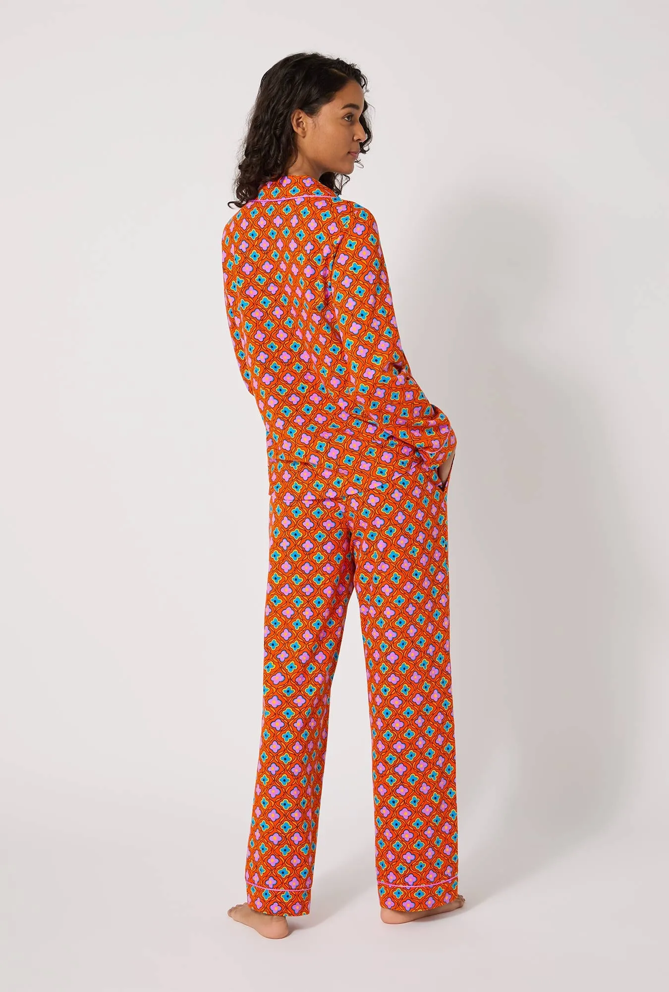BedHead x Trina Turk Daisy Foulard Long Sleeve Classic Stretch Jersey Pj Set sold by BedHead product image thumbnail 4
