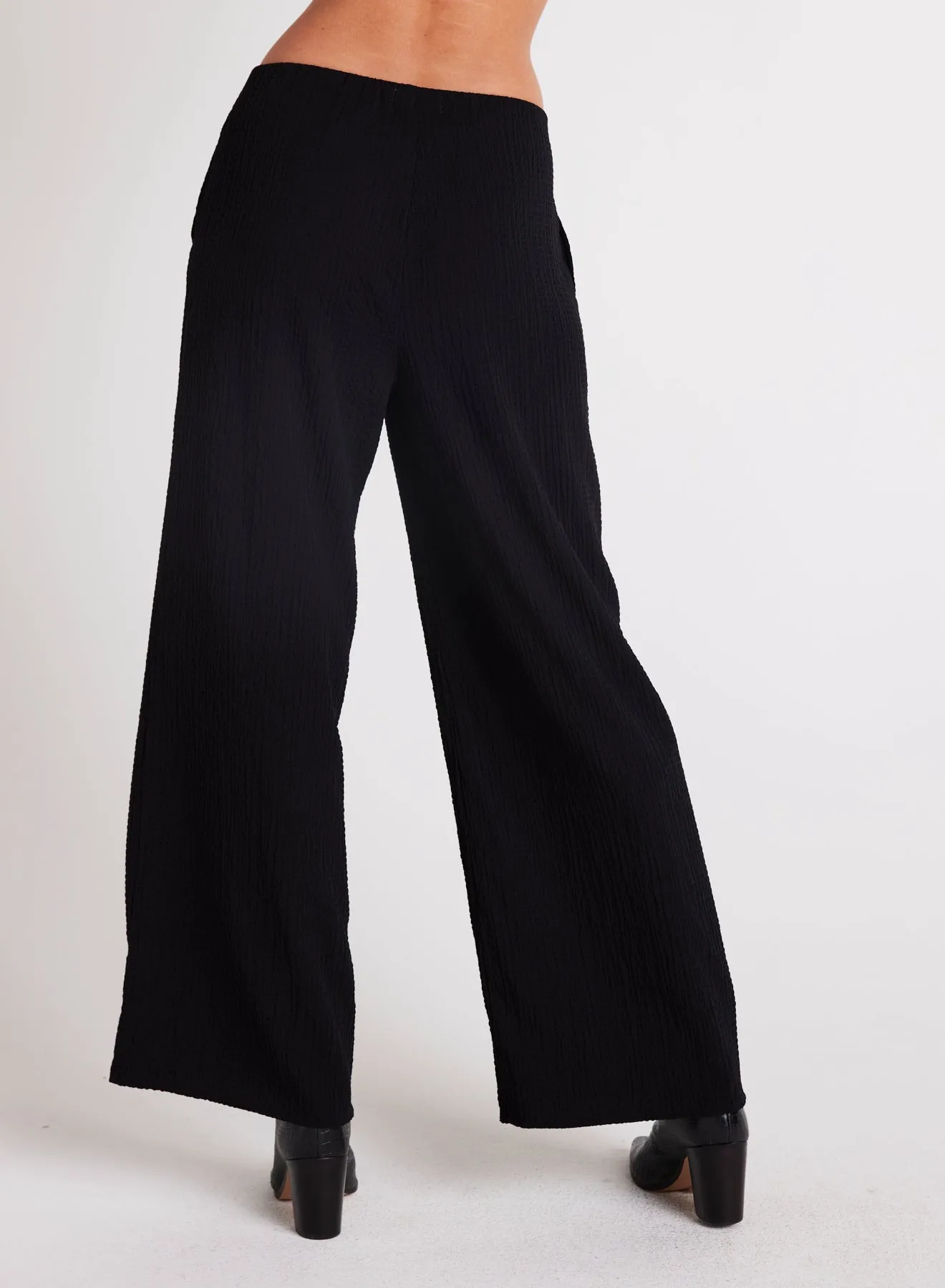 Clean Wide Leg Pant - Black sold by Bella Dahl product image thumbnail 3