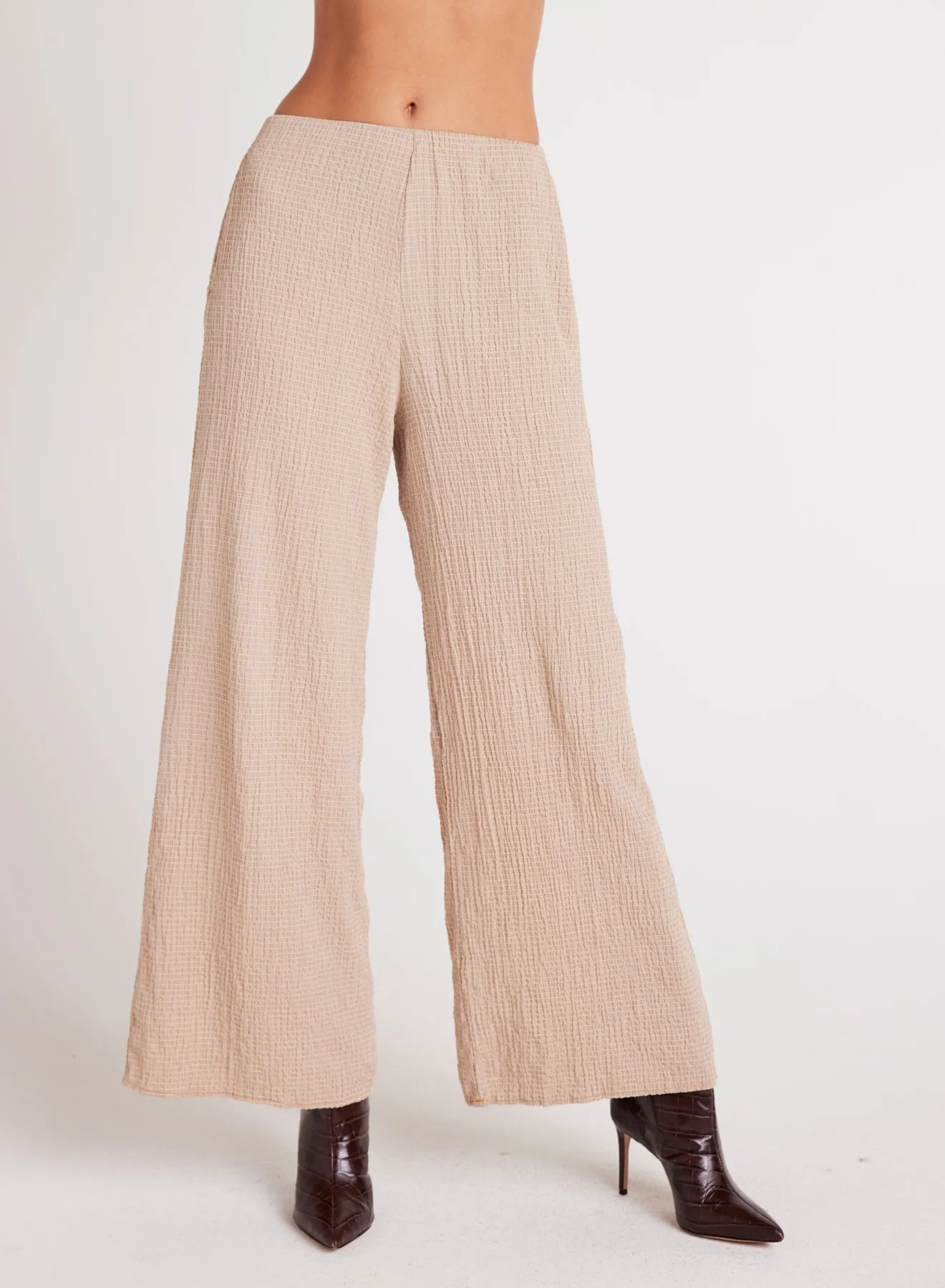 Clean Wide Leg Pant - Light Oak sold by Bella Dahl product image thumbnail 2