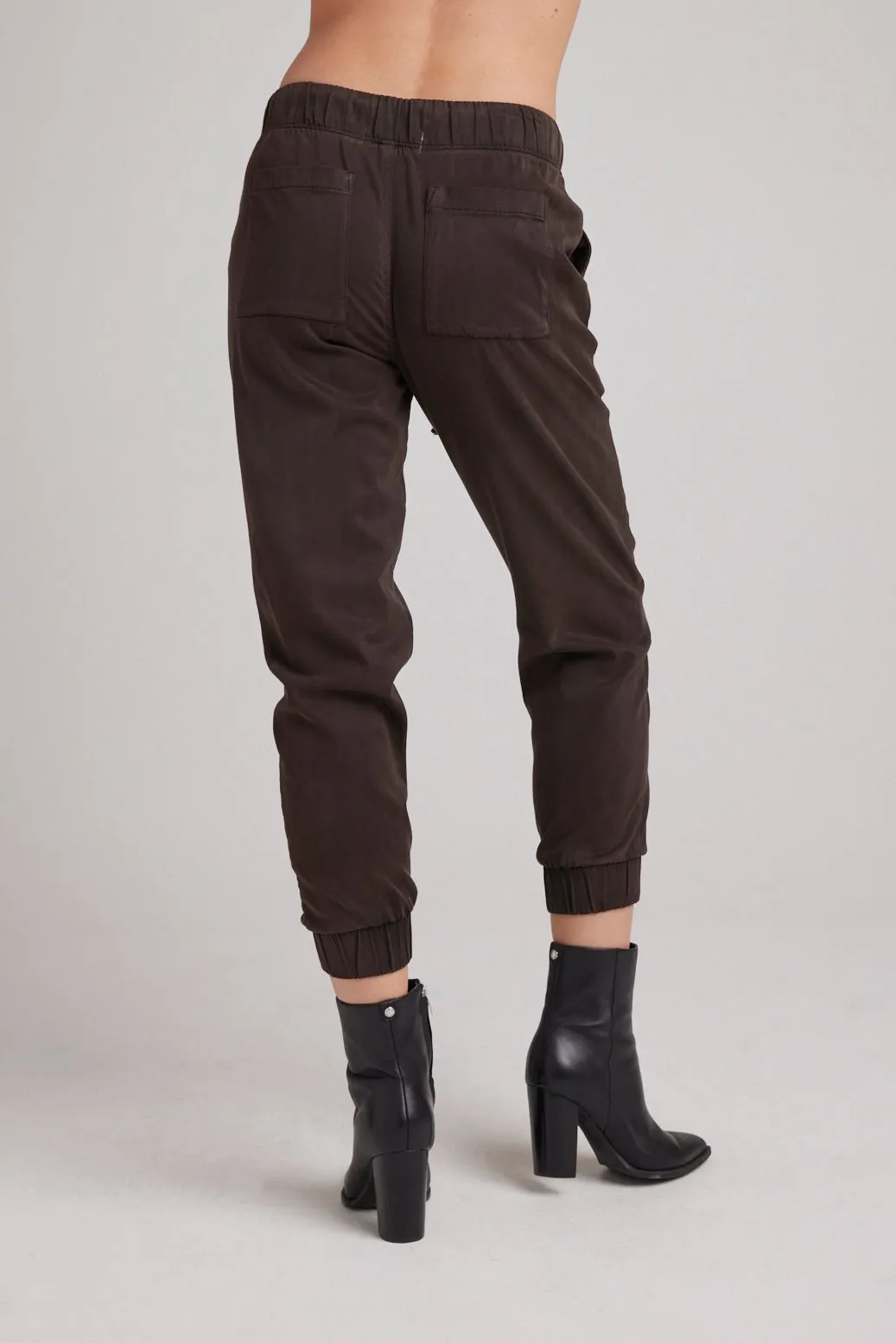 Pocket Jogger - Quartz Brown sold by Bella Dahl product image thumbnail 2