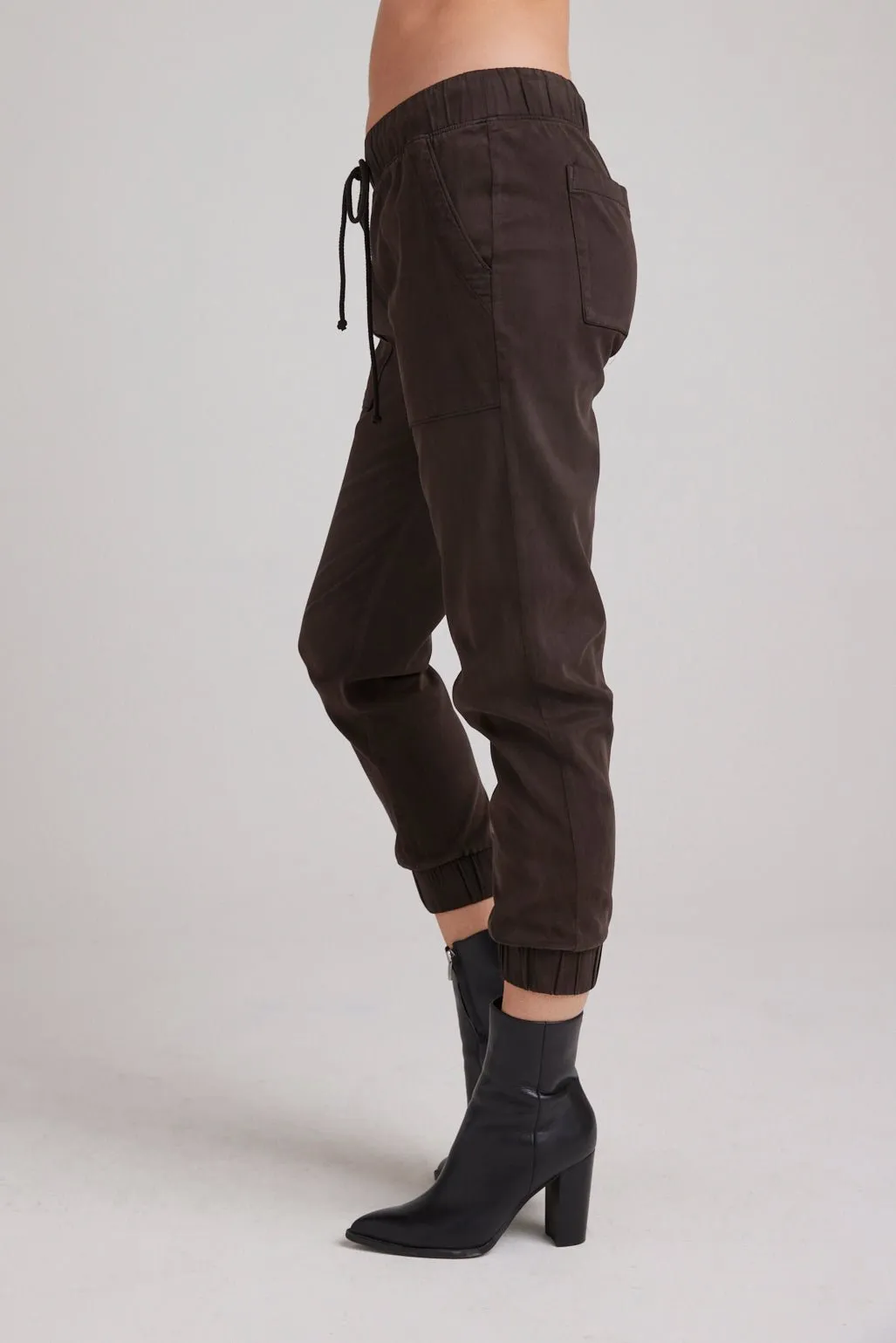 Pocket Jogger - Quartz Brown sold by Bella Dahl product image thumbnail 3