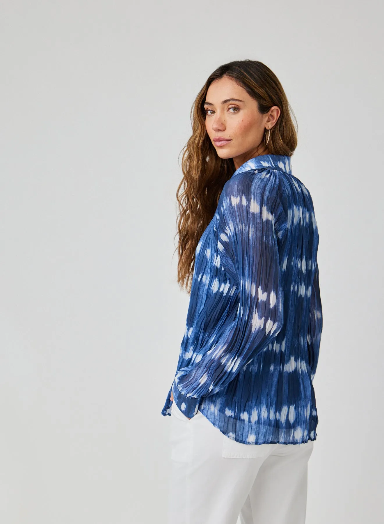 Pleated Raglan Sleeve Shirt - Ocean Tides Print sold by Bella Dahl product image thumbnail 3