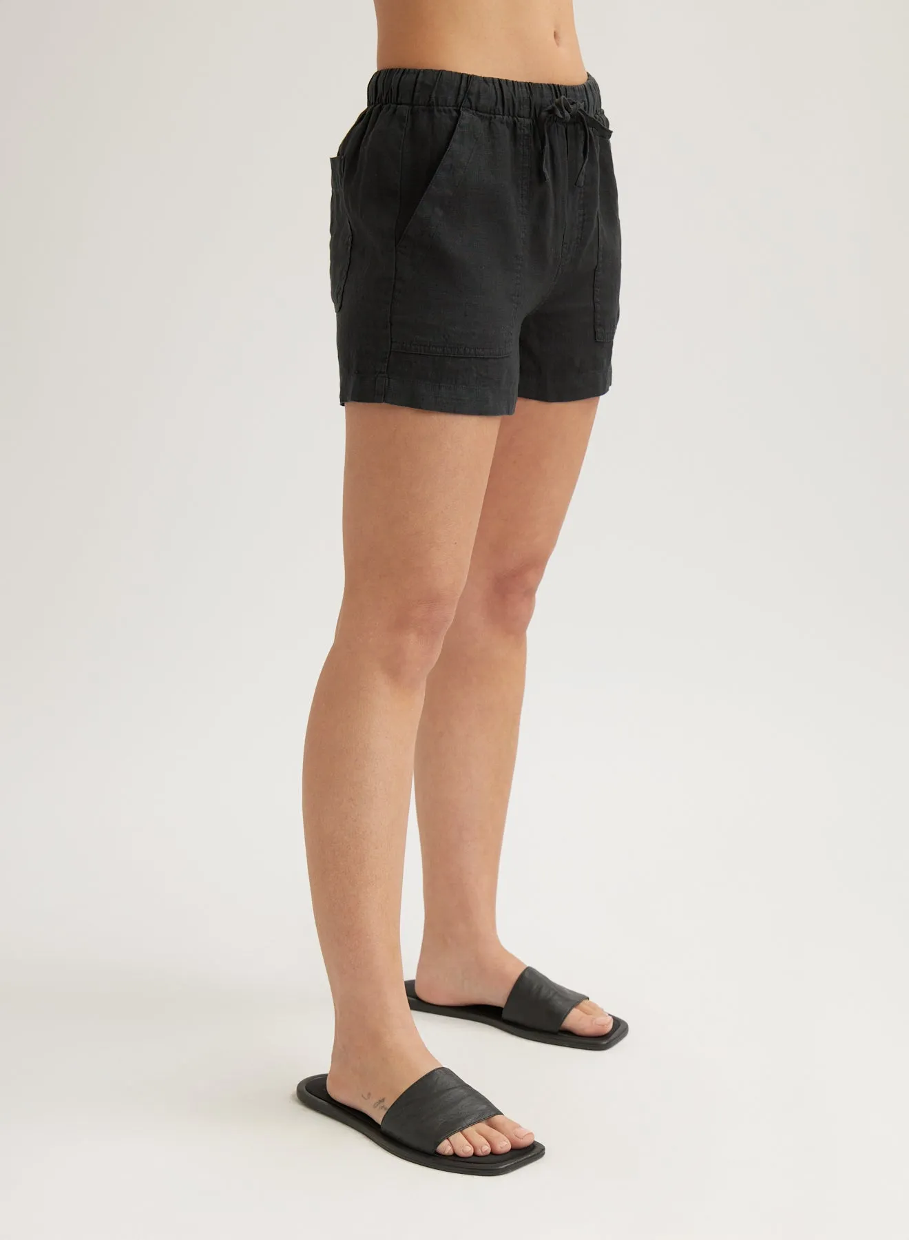 Linen Pocket Short - Black sold by Bella Dahl product image thumbnail 3