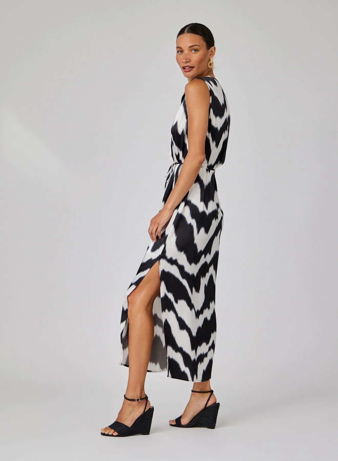 Sleeveless Belted Maxi Dress - Abstract Ikat Print sold by Bella Dahl product image thumbnail 3
