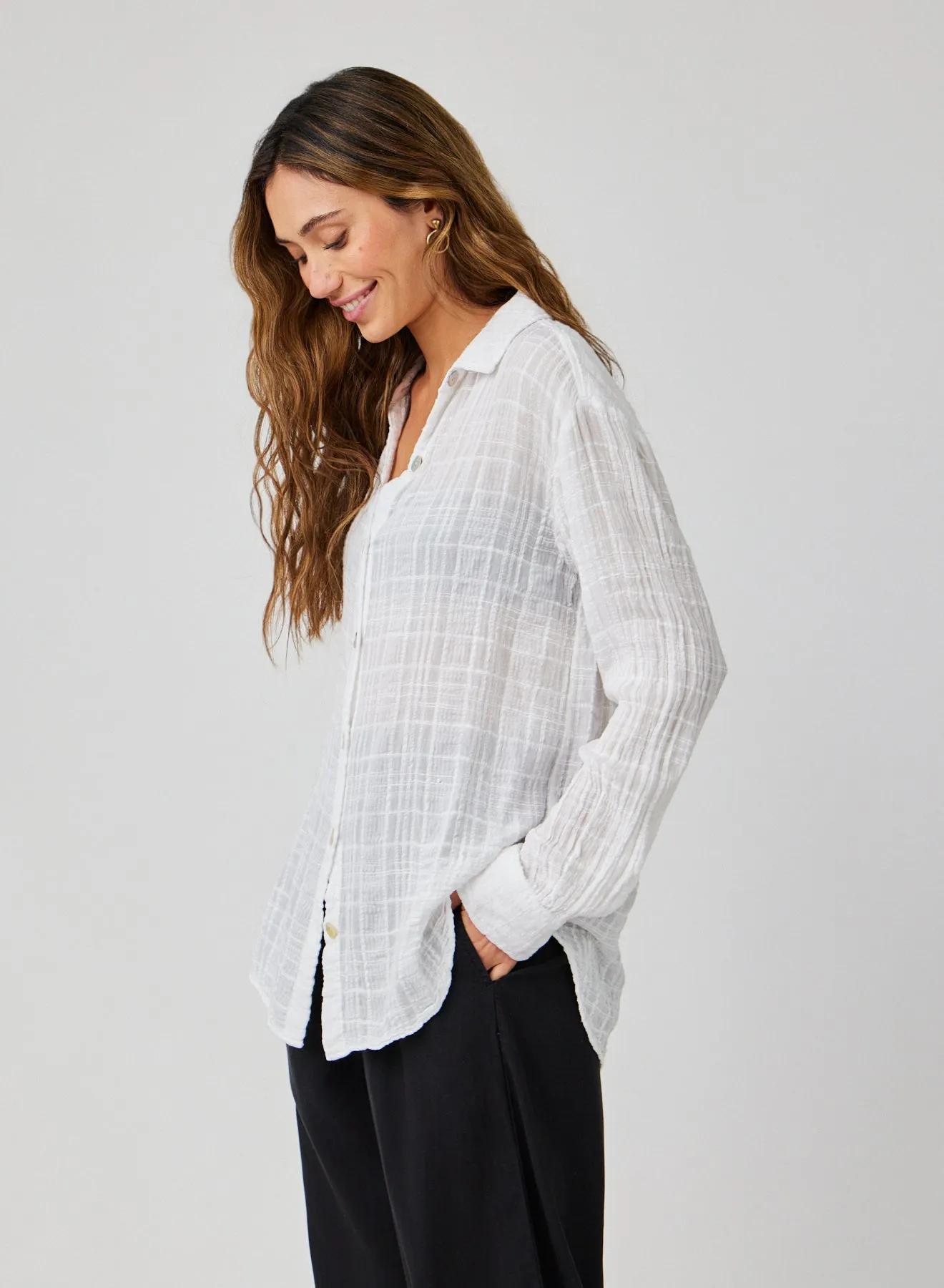 Boyfriend Button Down - White sold by Bella Dahl product image thumbnail 4
