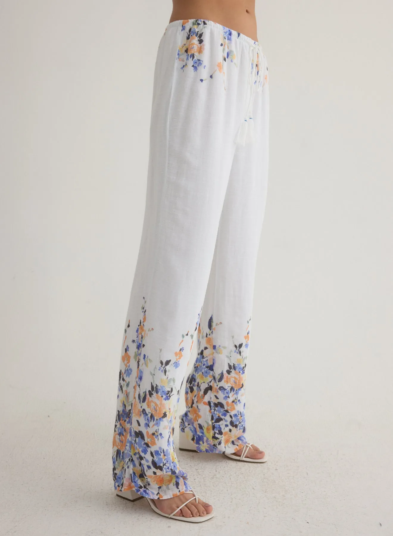 Wide Leg Pant With Drawcord - Border Floral Print sold by Bella Dahl product image thumbnail 3