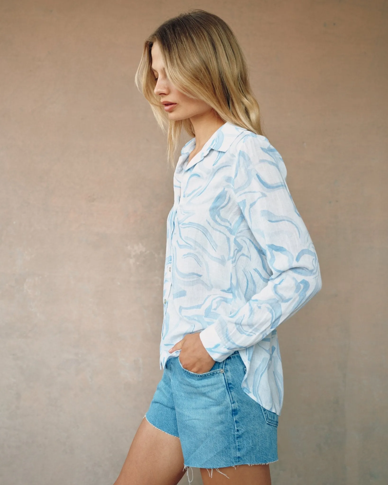 Classic Button Down - Waves Floral Print sold by Bella Dahl product image thumbnail 4