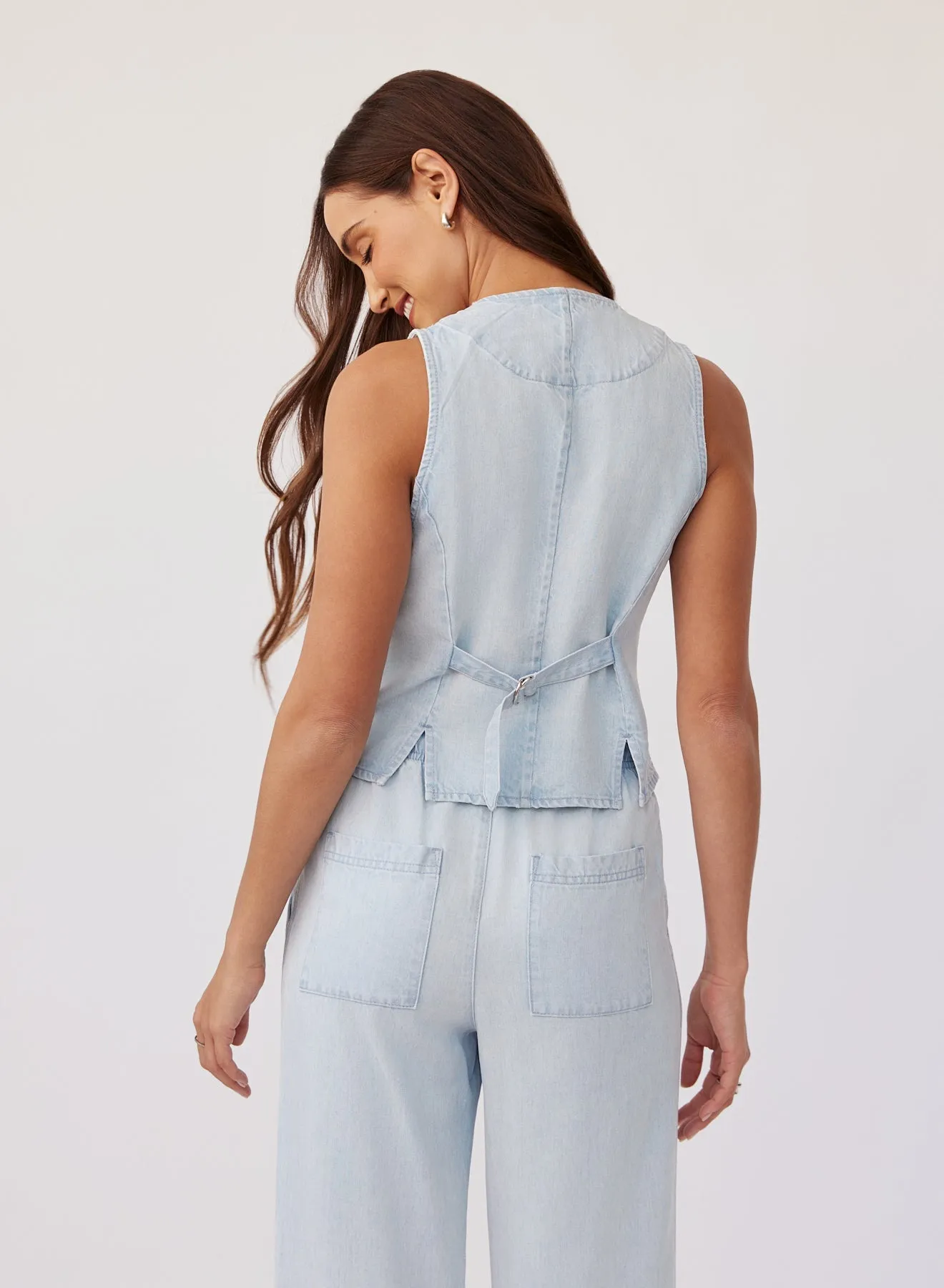 Scoop Neck Vest - Oasis Spray Wash sold by Bella Dahl product image thumbnail 3