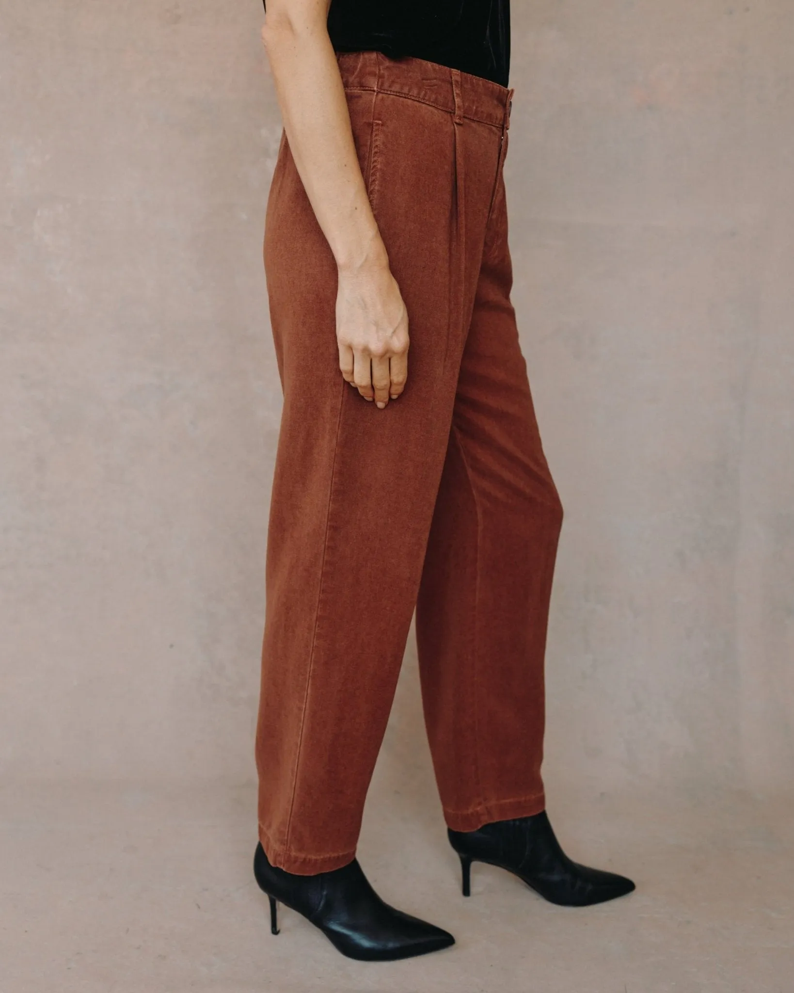 Single Pleat Pant- Honey Oak sold by Bella Dahl product image thumbnail 3