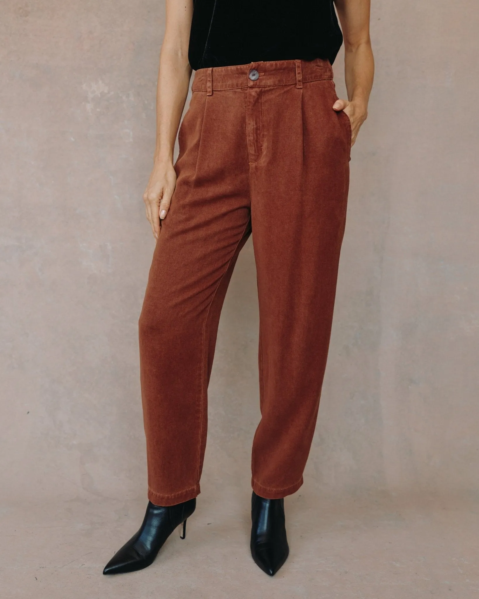 Single Pleat Pant- Honey Oak sold by Bella Dahl product image thumbnail 2