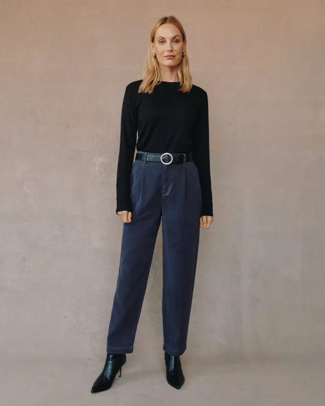 Single Pleat Pant - Charcoal sold by Bella Dahl