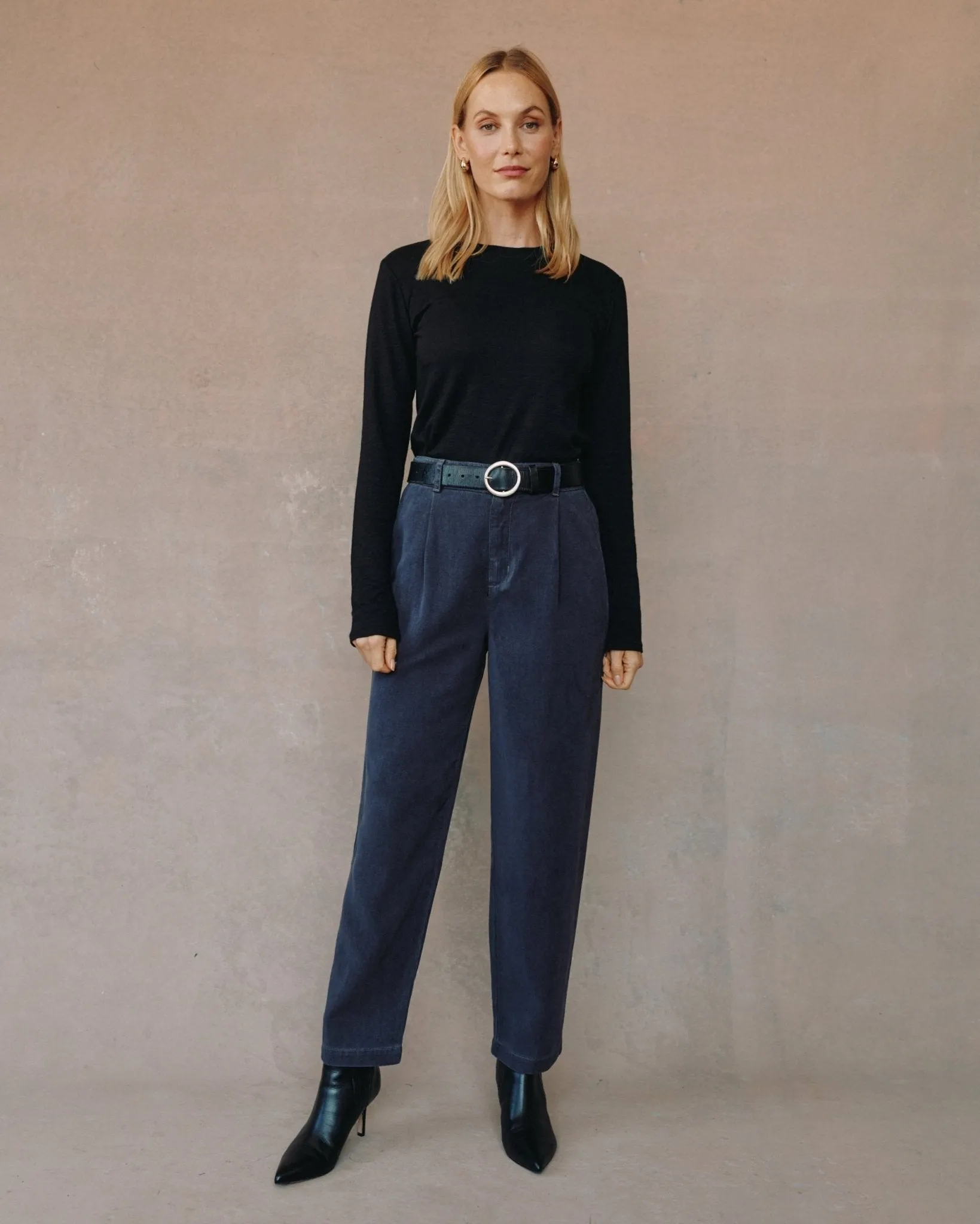Single Pleat Pant - Charcoal sold by Bella Dahl