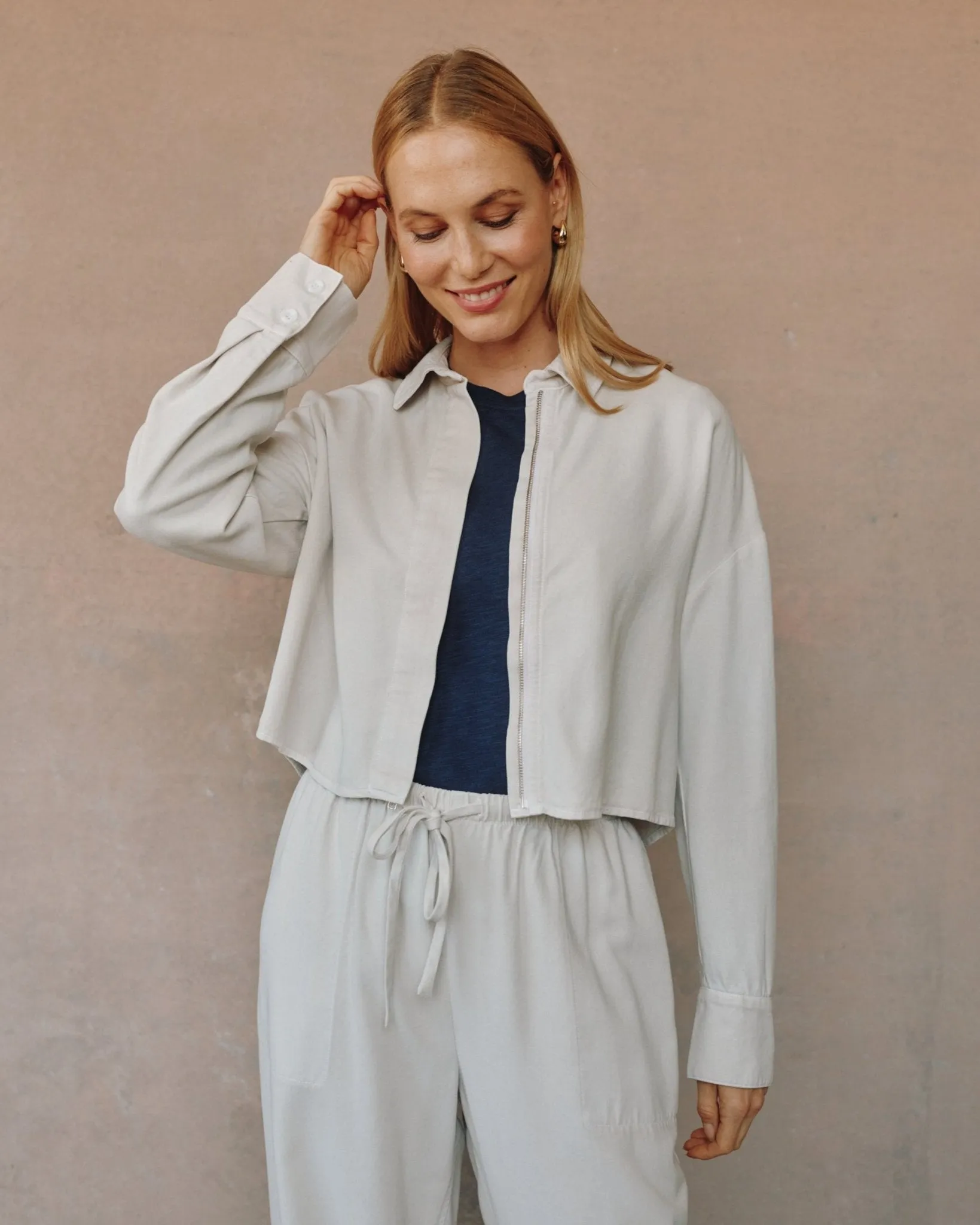 Oversized Cropped Shacket - Ivory Smoke sold by Bella Dahl product image thumbnail 3