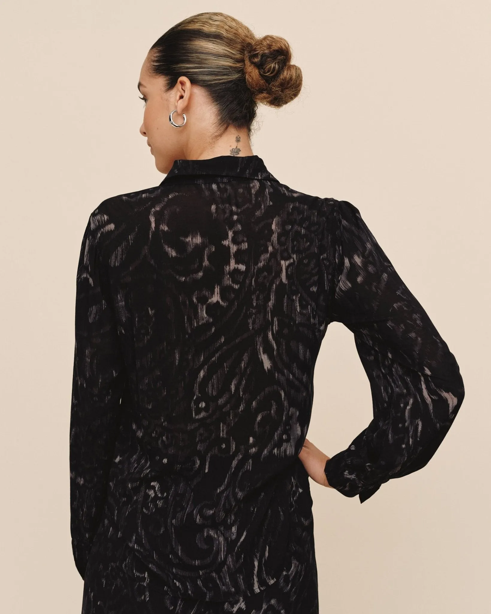 Fitted Button Down - Black Paisley sold by Bella Dahl product image thumbnail 5