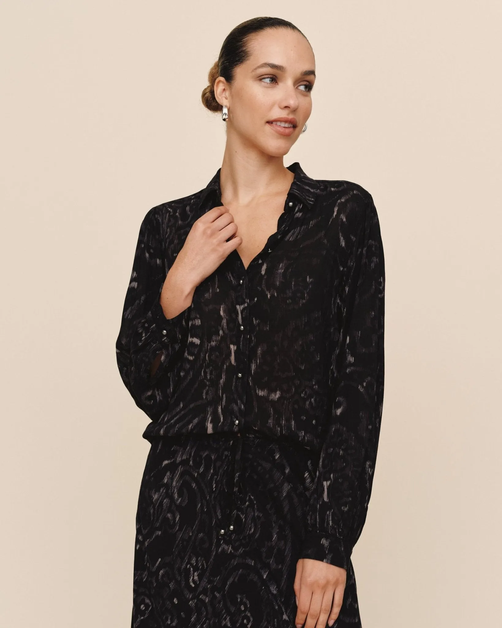 Fitted Button Down - Black Paisley sold by Bella Dahl product image thumbnail 3