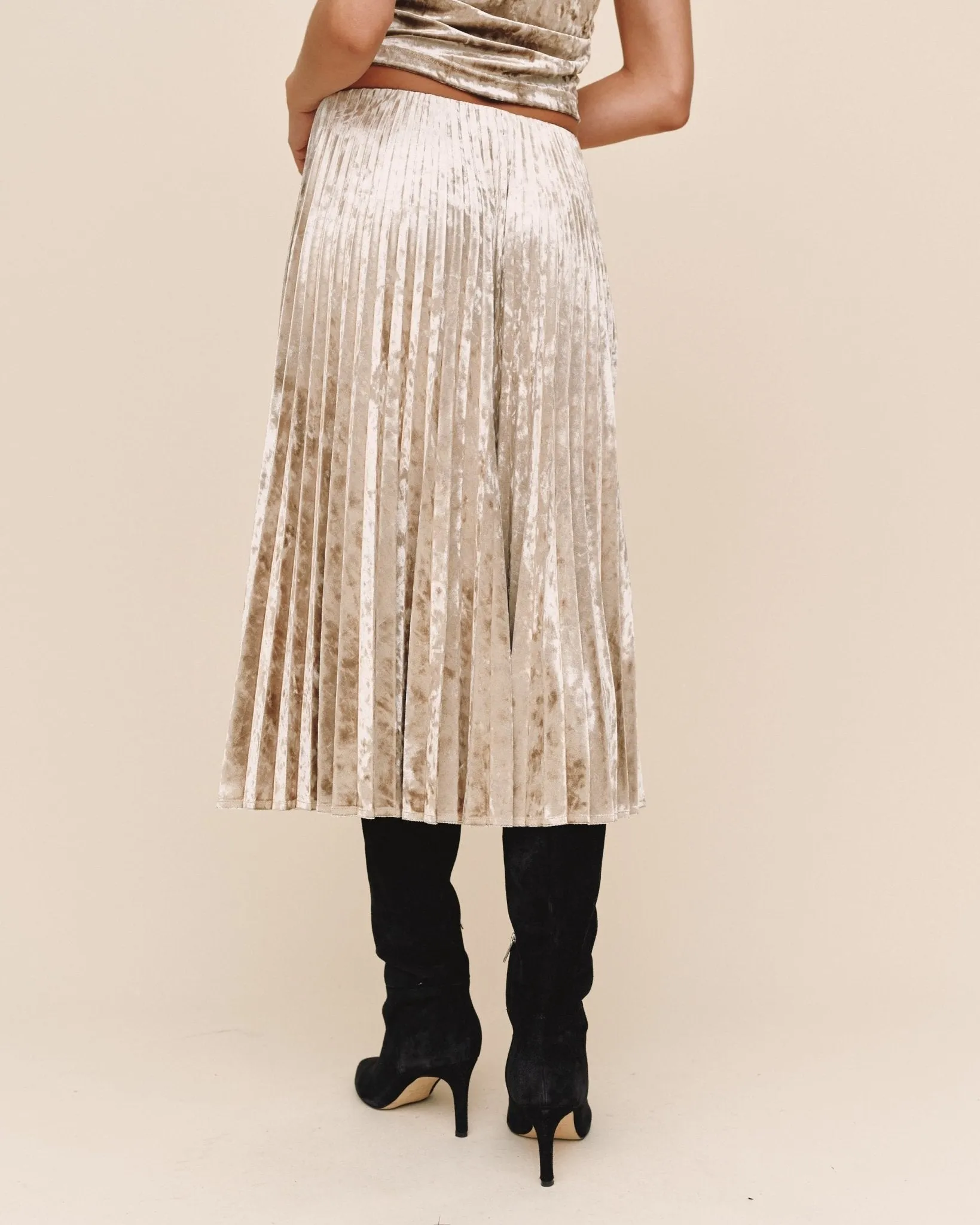 Clean Waist Pleated Skirt - Mocha Softee sold by Bella Dahl product image thumbnail 4