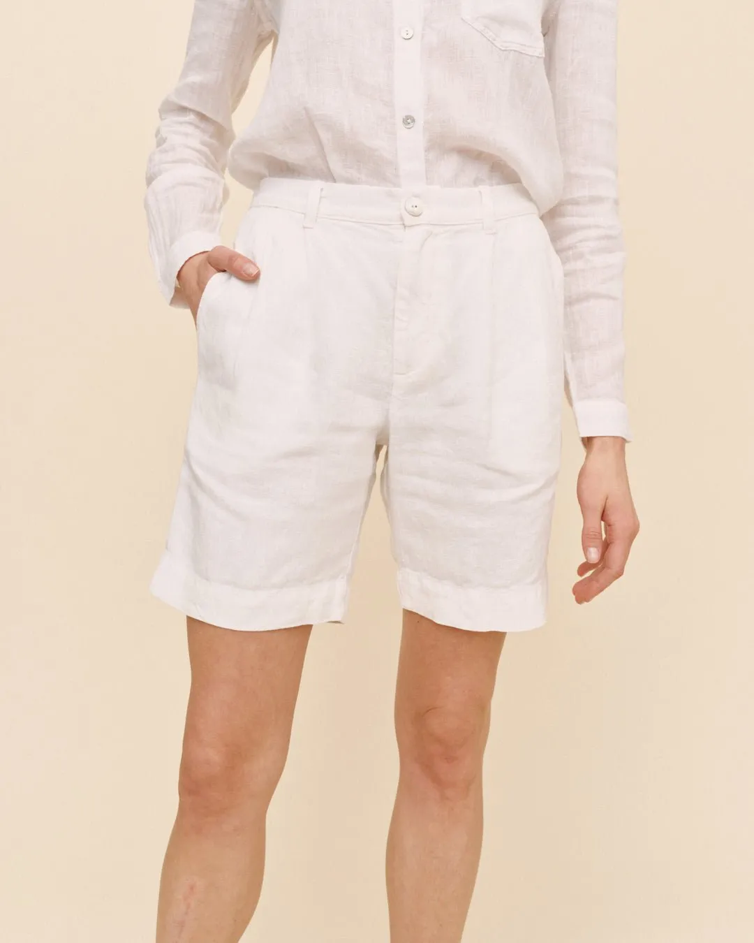 Pleated Bermuda - White sold by Bella Dahl product image thumbnail 3