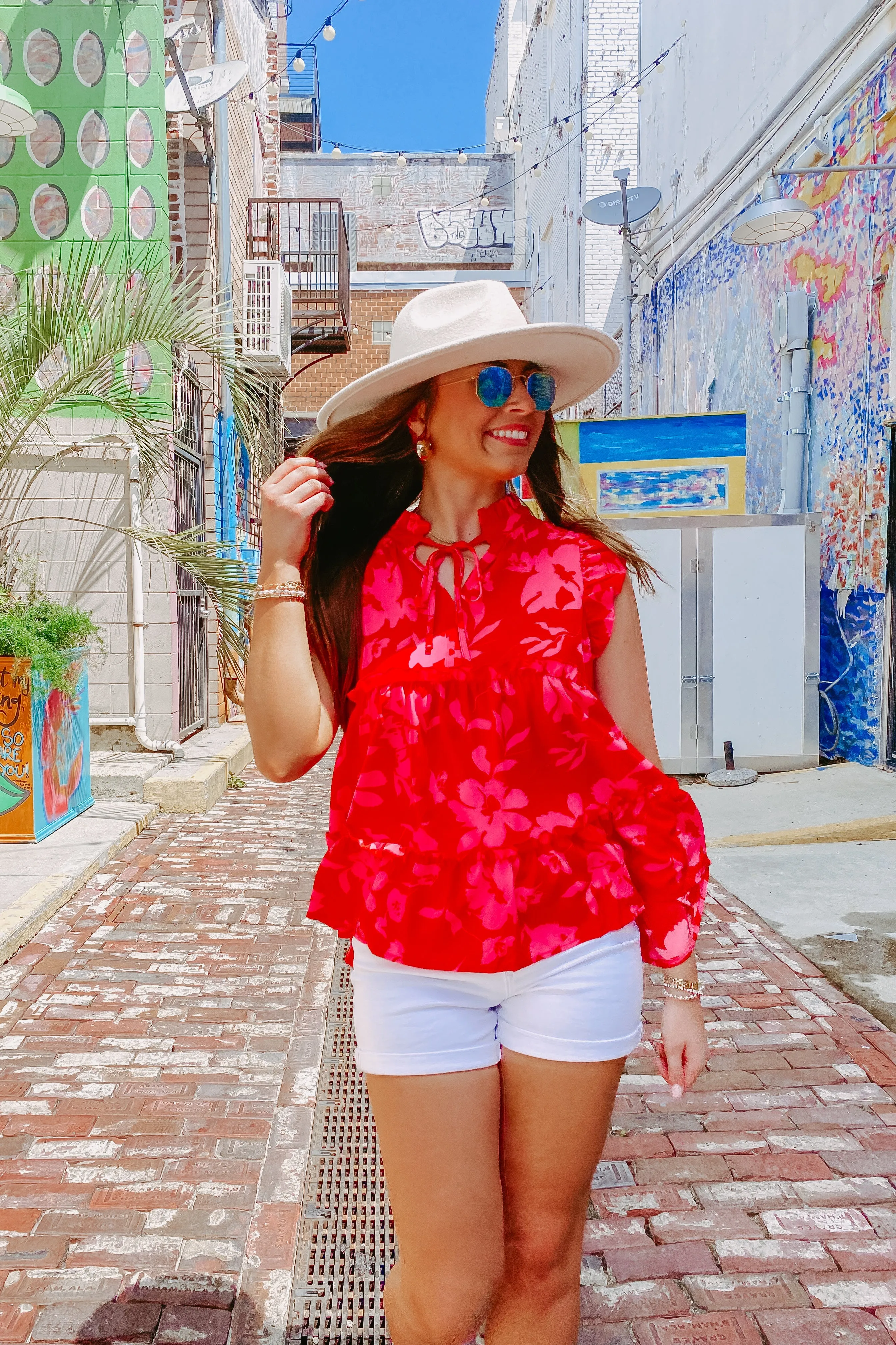 Meet Somebody New Floral Top sold by Bella Rose boutique product image thumbnail 3